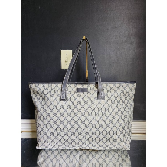 Gucci Handbags - Authentic Gucci GG Imprimé Beige/Brown Bag